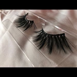Lashes in style”where’s my gucci ” by KatCosmetics